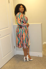 Load image into Gallery viewer, Elegant African Print Knee Length Jacket.
